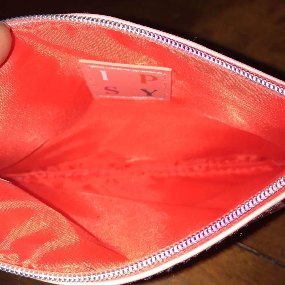 ipsy excellent preowned